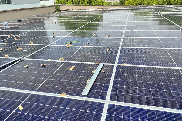 DIY-Solar-Panel-Roof-Mounting-System